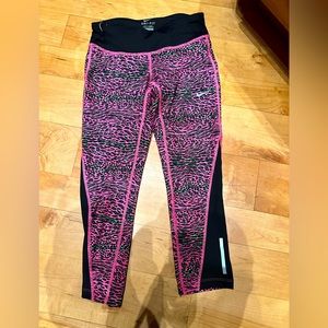 Nike workout leggings 7/8